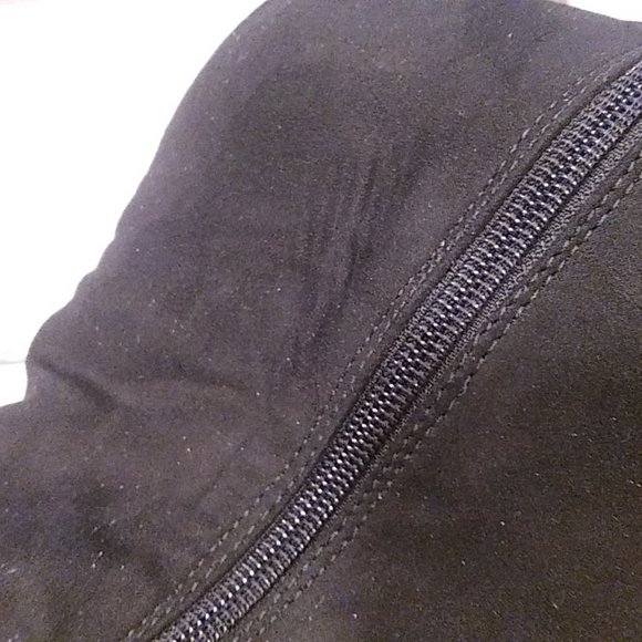 Women's Slouchy Boots With Pointy Toe - Color Black - Picture 13 of 16